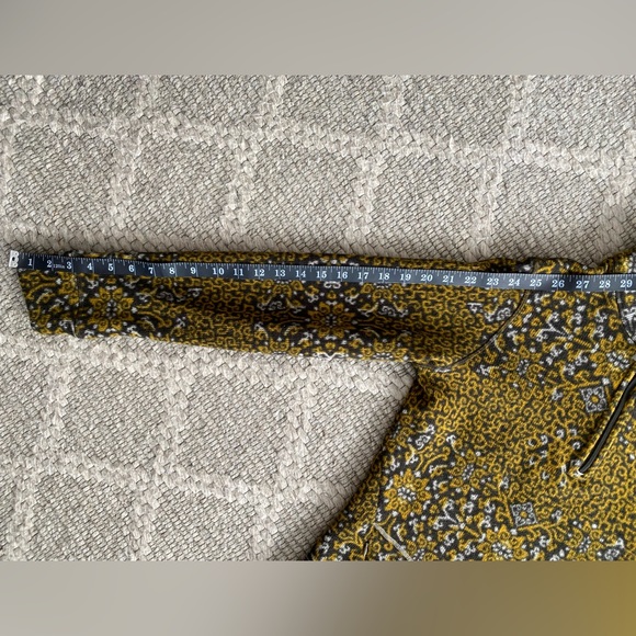 Sherpa Adventure Gear Pullover - Picture 10 of 10